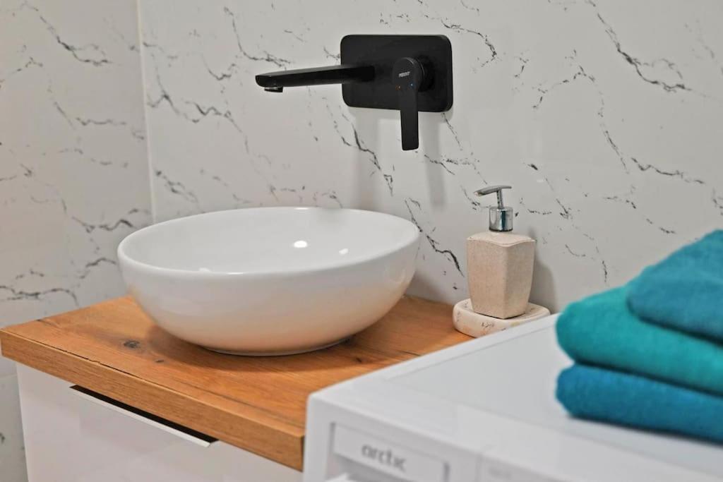 7A Dream Apartment 7A Si Parcare ออราแด ภายนอก รูปภาพ